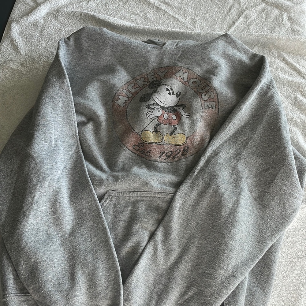 mickey mouse hoodie
overiszed